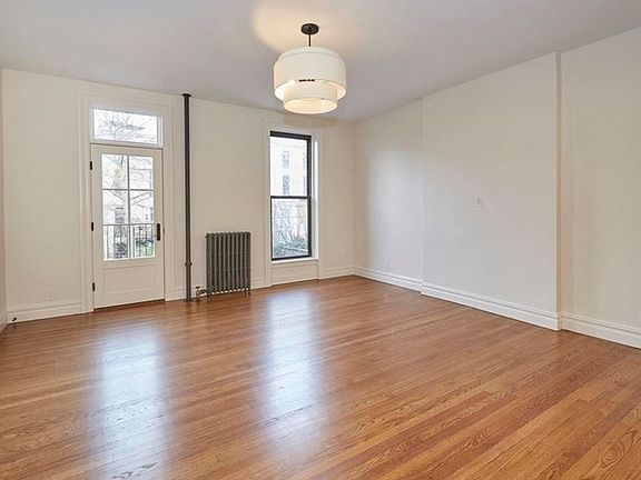 5th image of 647 Carroll St #1