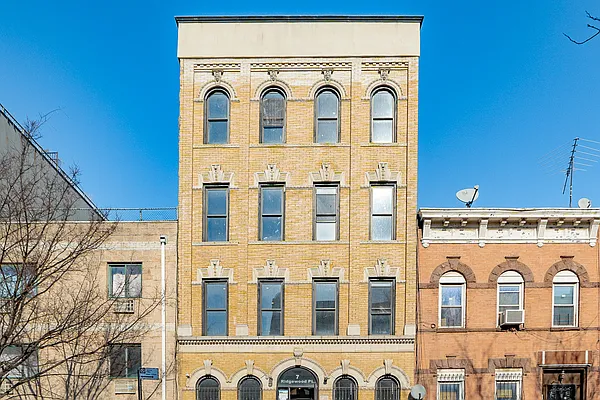 Rented by MySpaceNYC | media 27