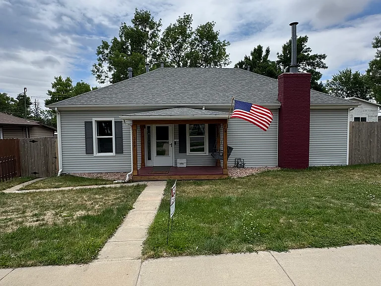 308 Charlotte St — Photo 1