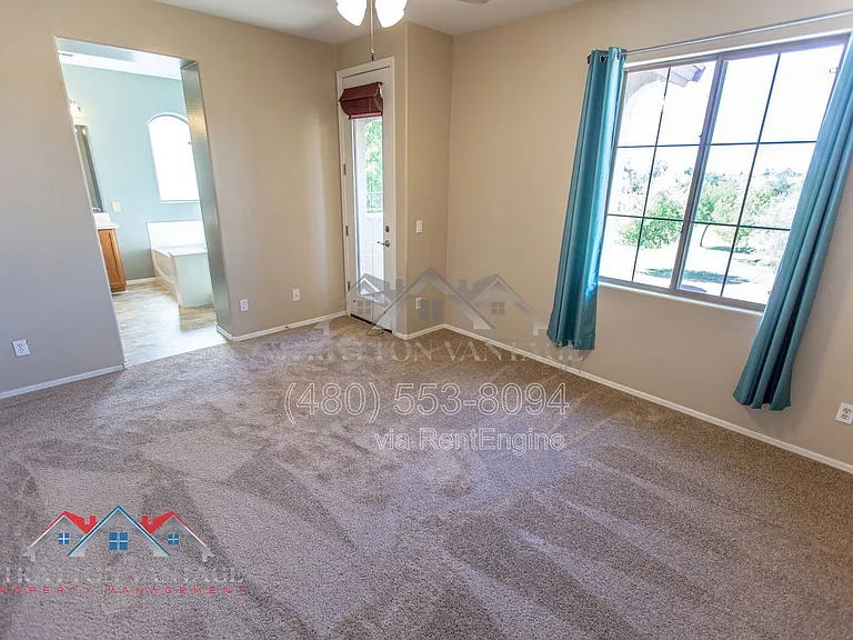 9136 W Meadow Dr — Photo 29