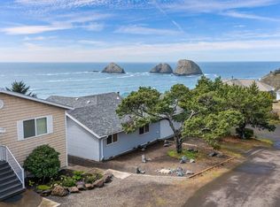 5585 Castle Dr, Tillamook, OR
