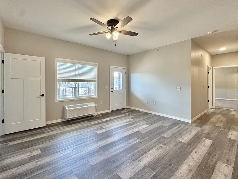 767 Meridian St — Photo 36