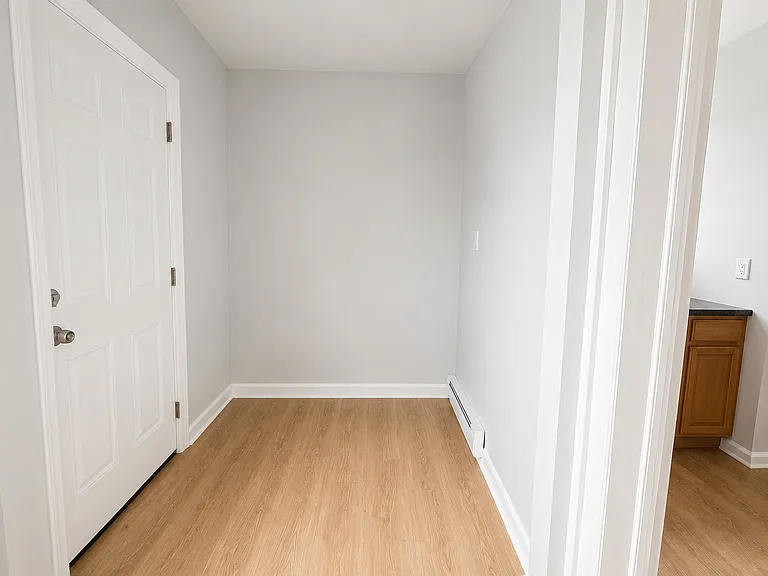 716-718 Newark Ave #718-1 — Photo 11