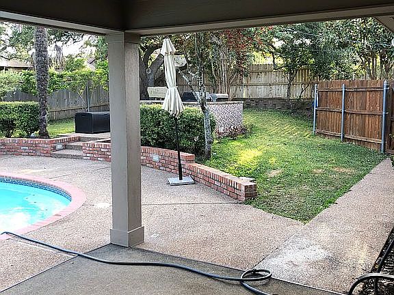 5th image of 9907 Sandalwood Dr