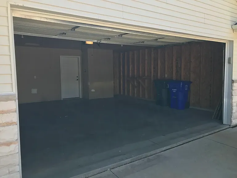3003 Hunters Run Ct — Photo 3