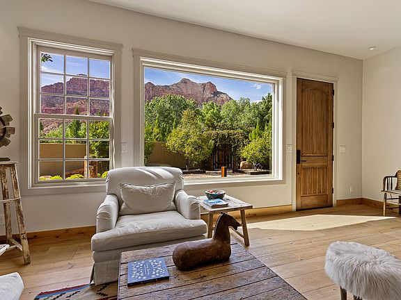 3rd image of 105 River Bend Cir #105