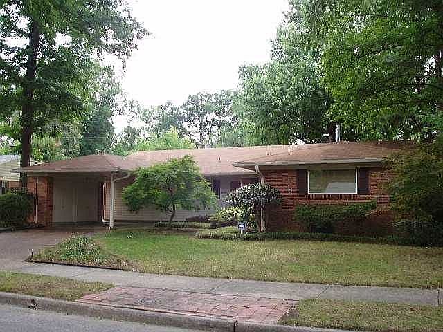Maintenance Free Exterior, All Brick & Vinyl Siding