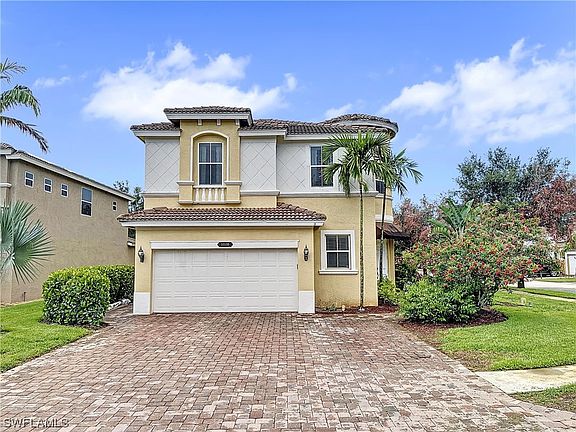3rd image of 10105 Silver Palm Dr