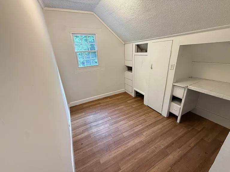 2511 Wilder St #3 — Photo 6