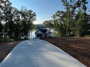 120 Spring Crossing Dr, Spring City, TN 37381