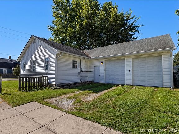 5th image of 817 E Oak Street