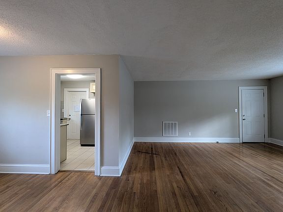 4th image of 406 Mahaley Ave APT 1