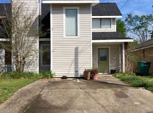 108 Summerwood Dr, Sulphur, LA 70663