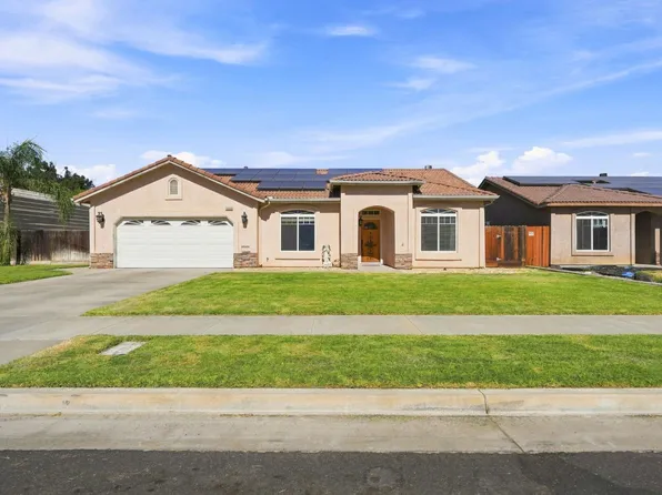 1150 Mission Dr, Lemoore, CA 93245