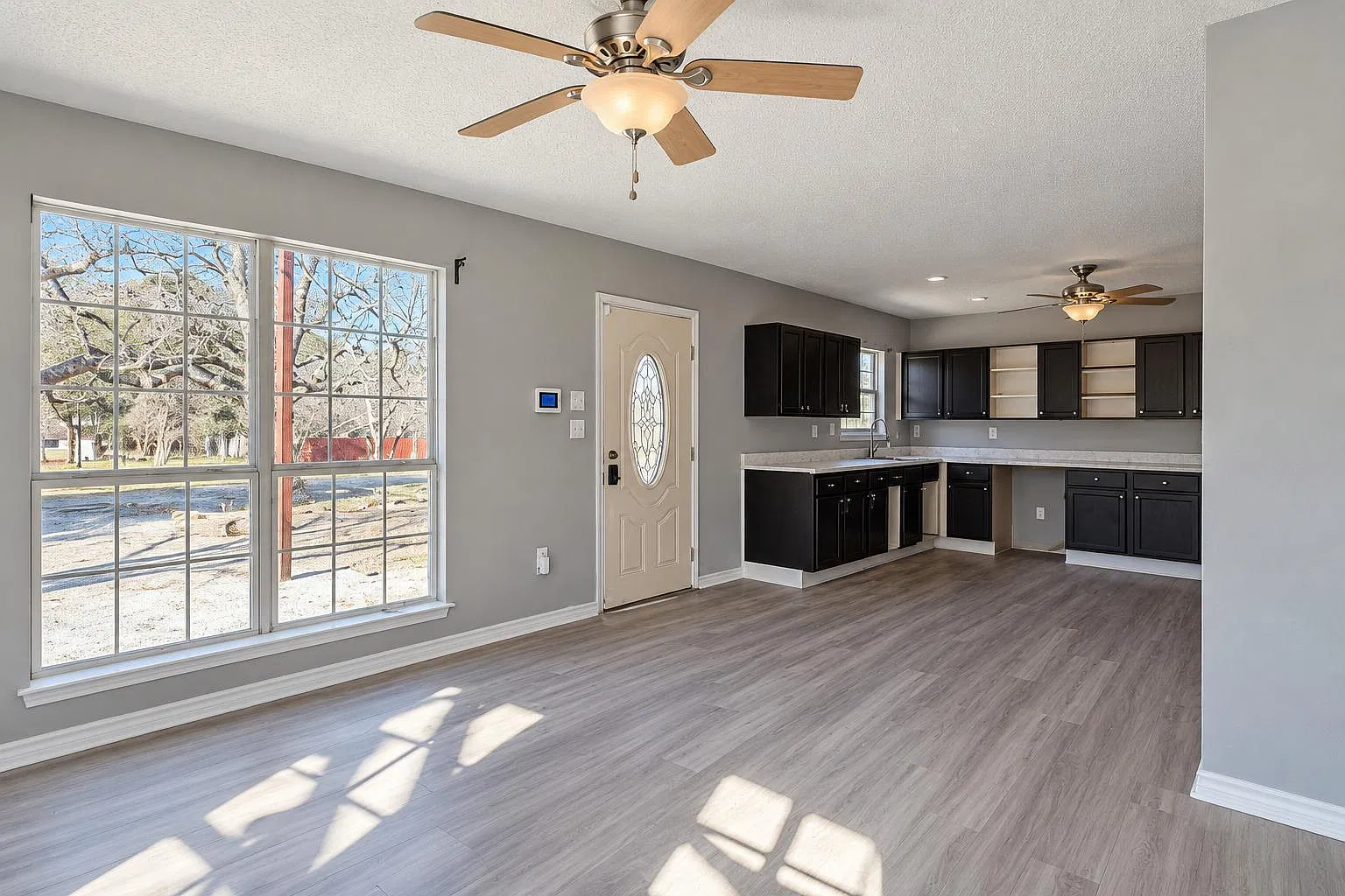 1 bed, 1.0 bath, 784 sqft, $1,100 — Photo 3