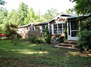 345 Sam Vanhook Ln, Franklin, NC 28734