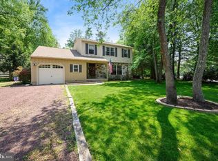 11 Everett Dr, Medford, NJ 08055