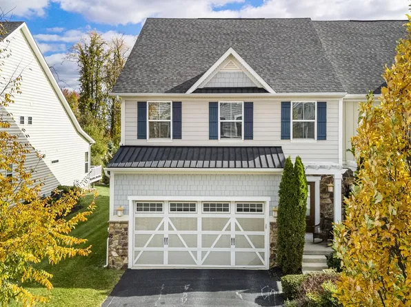 625 Cliff Ln, Malvern, PA 19355