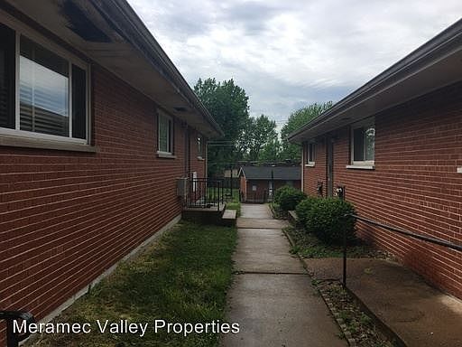 1st image of 325 Eichelberger St APT B