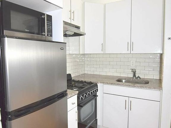 4th image of 207 W 121st St APT 3F