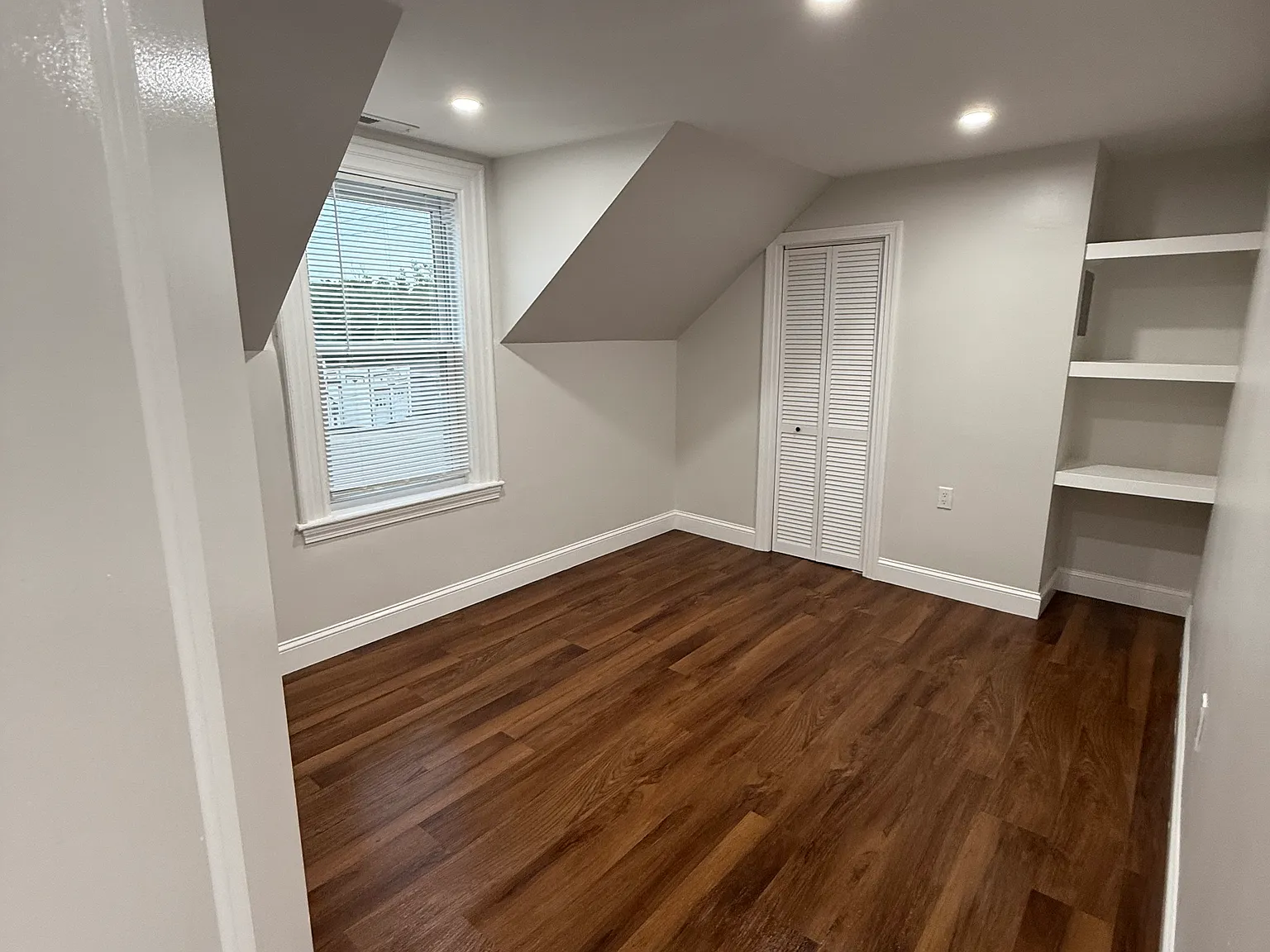3 bed, 1400 sqft, $3,300 — Photo 1