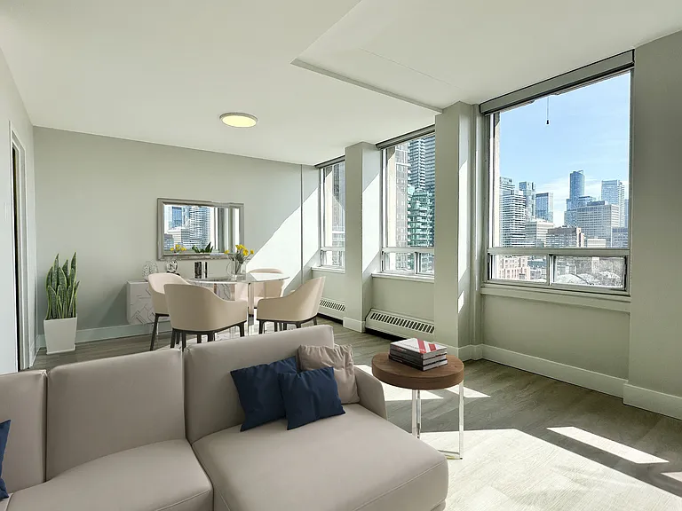 131 Bloor St W — Photo 9