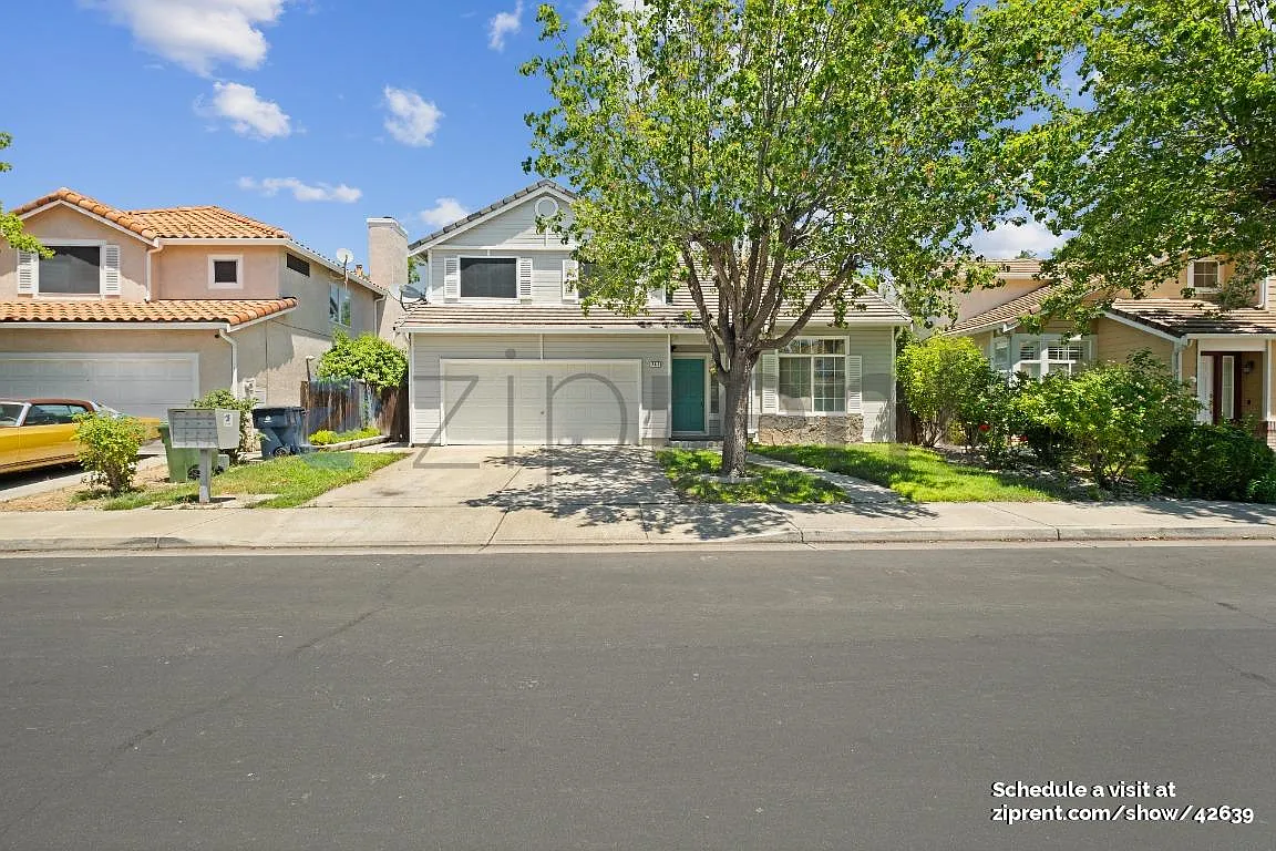4 bed, 1705 sqft, $3,200 — Photo 1