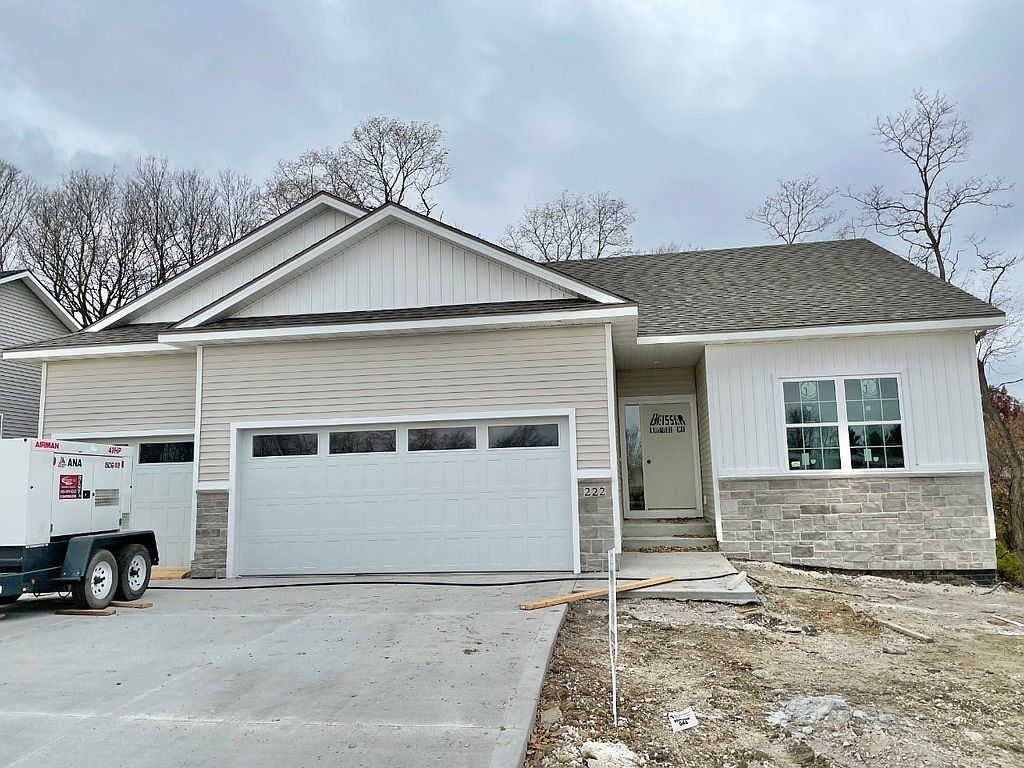 222 NE 56th St, Pleasant Hill, IA 50327 Zillow