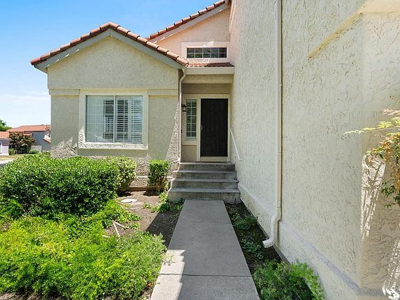 4th image of 1004 Shasta Ave