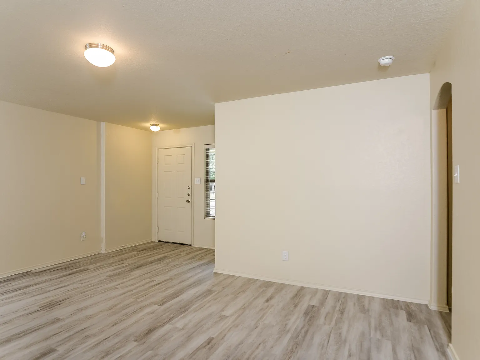 Enclave at Northeast Crossing — Photo 2