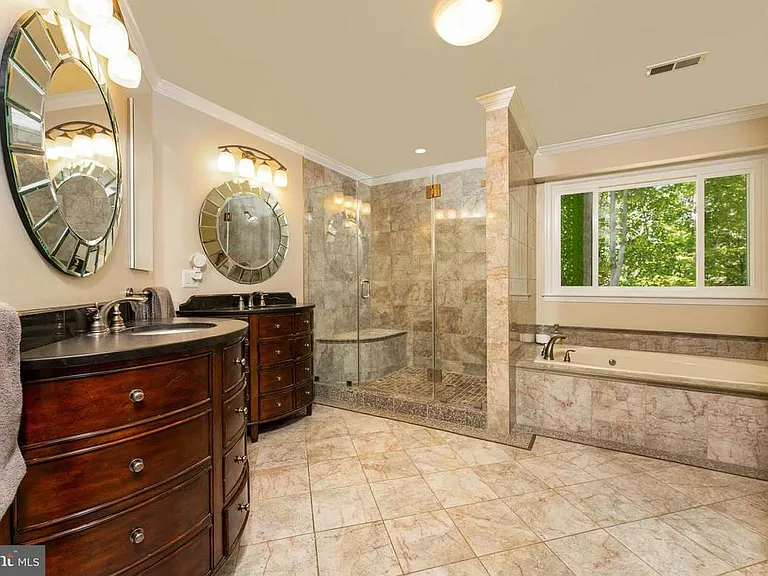 12760 Quarterhorse Ln — Photo 8