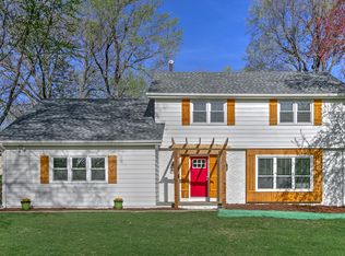 1744 Ridgewood Ave, Omaha, NE 68124