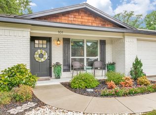 101 Surveyors Rd, Aubrey, TX 76227