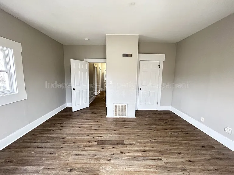815 S Main St — Photo 6