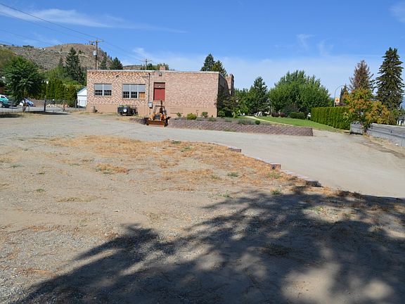 3rd image of 2037 W Woodin Ave