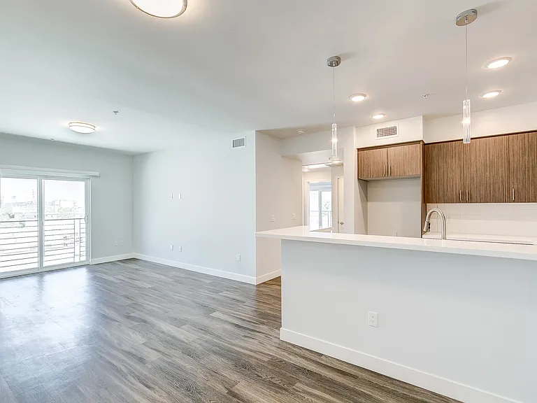 5338 Cartwright Ave — Photo 37