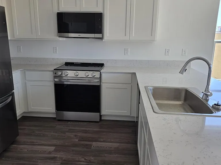 275 W Sonoran Vista Cir — Photo 4