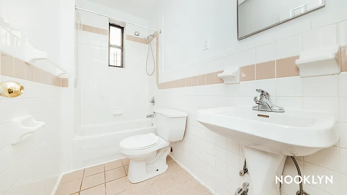 Rented by Nooklyn NYC LLC | media 14