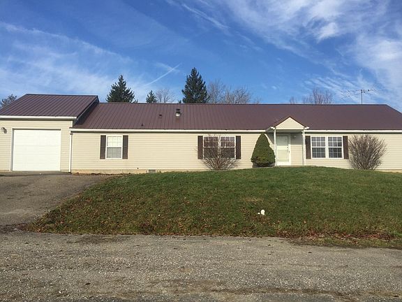 2nd image of 45619 Laura Dr
