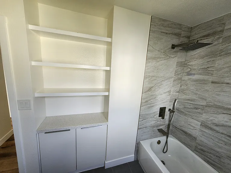 157 W Ash Ave #E — Photo 17