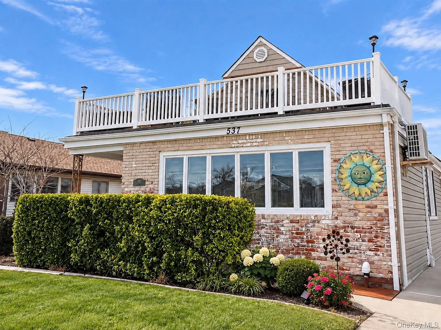 1 bed, 1.0 bath, 1000 sqft, $2,850 — Photo 1