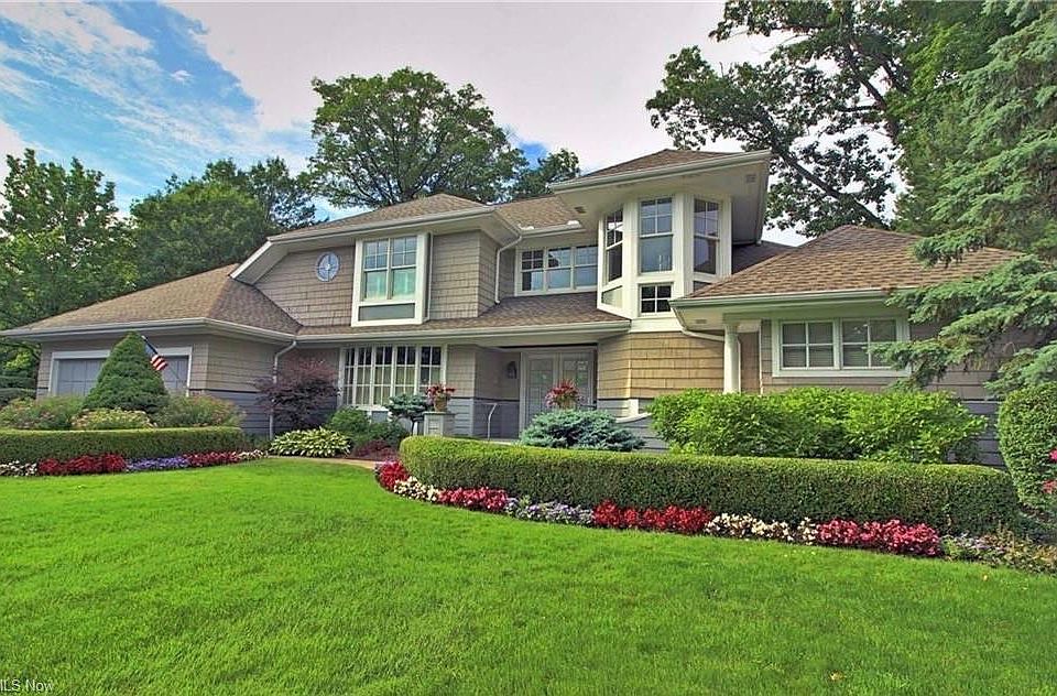 1st image of 34 Shoreby Dr