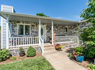 119 N Chapel Dr, Andover, KS 67002