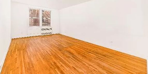 5th image of 65-65 Wetherole St #1Y