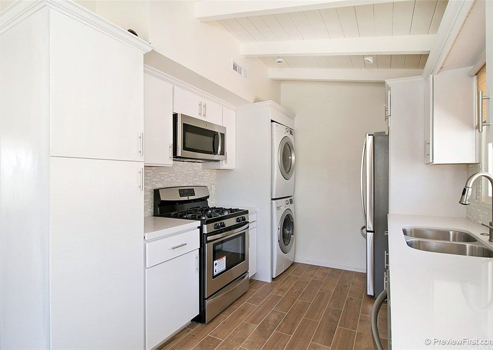 1st image of 303 Marguerite Ave APT B