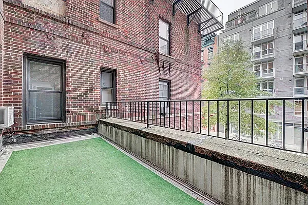 Rented by REAL New York | media 10