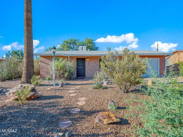 4925 E Hawthorne St, Tucson, AZ 85711