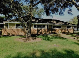 2205 Nancy Lou St, El Campo, TX 77437