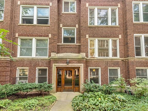 2nd image of 5462 S Woodlawn Ave APT 3E