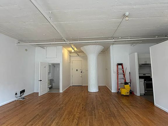 2nd image of 315 Berry St APT 209